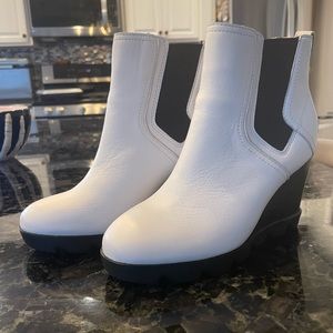 Sorel women’s Joan uptown Chelsea wedge white 6